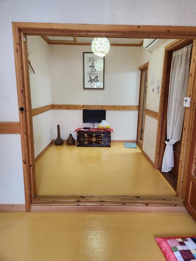 Beautiful House Hotel Jeonju Exterior photo