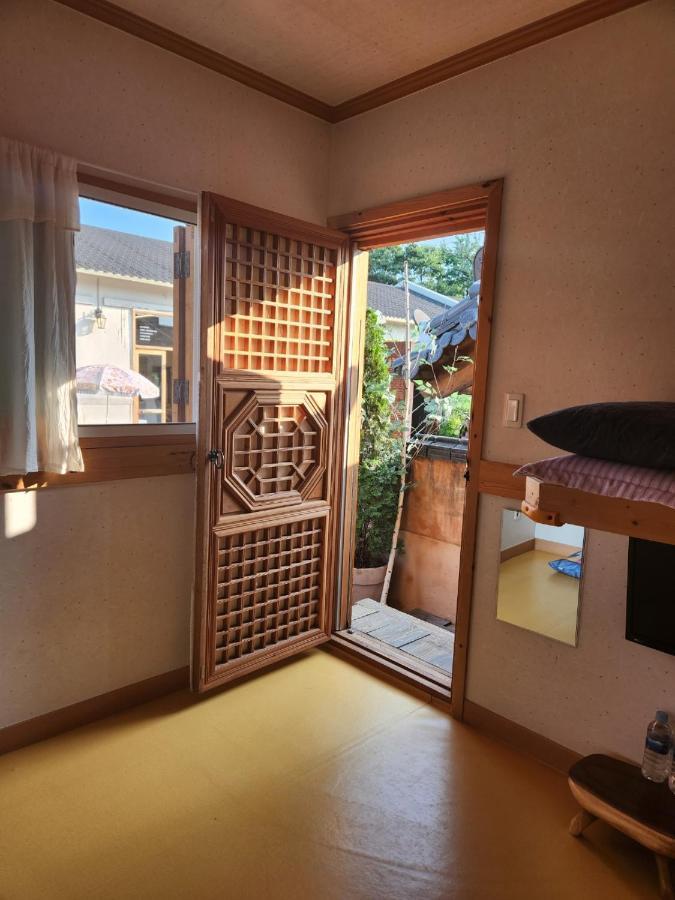 Beautiful House Hotel Jeonju Exterior photo