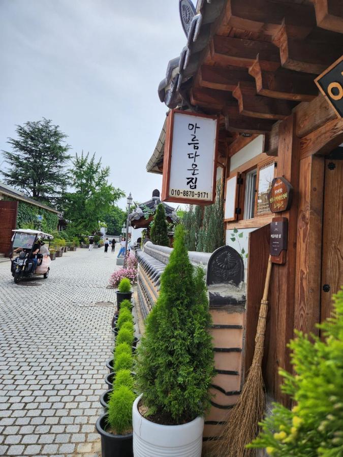Beautiful House Hotel Jeonju Exterior photo